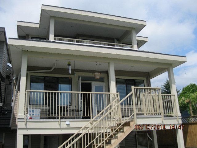 952 Delestre Ave