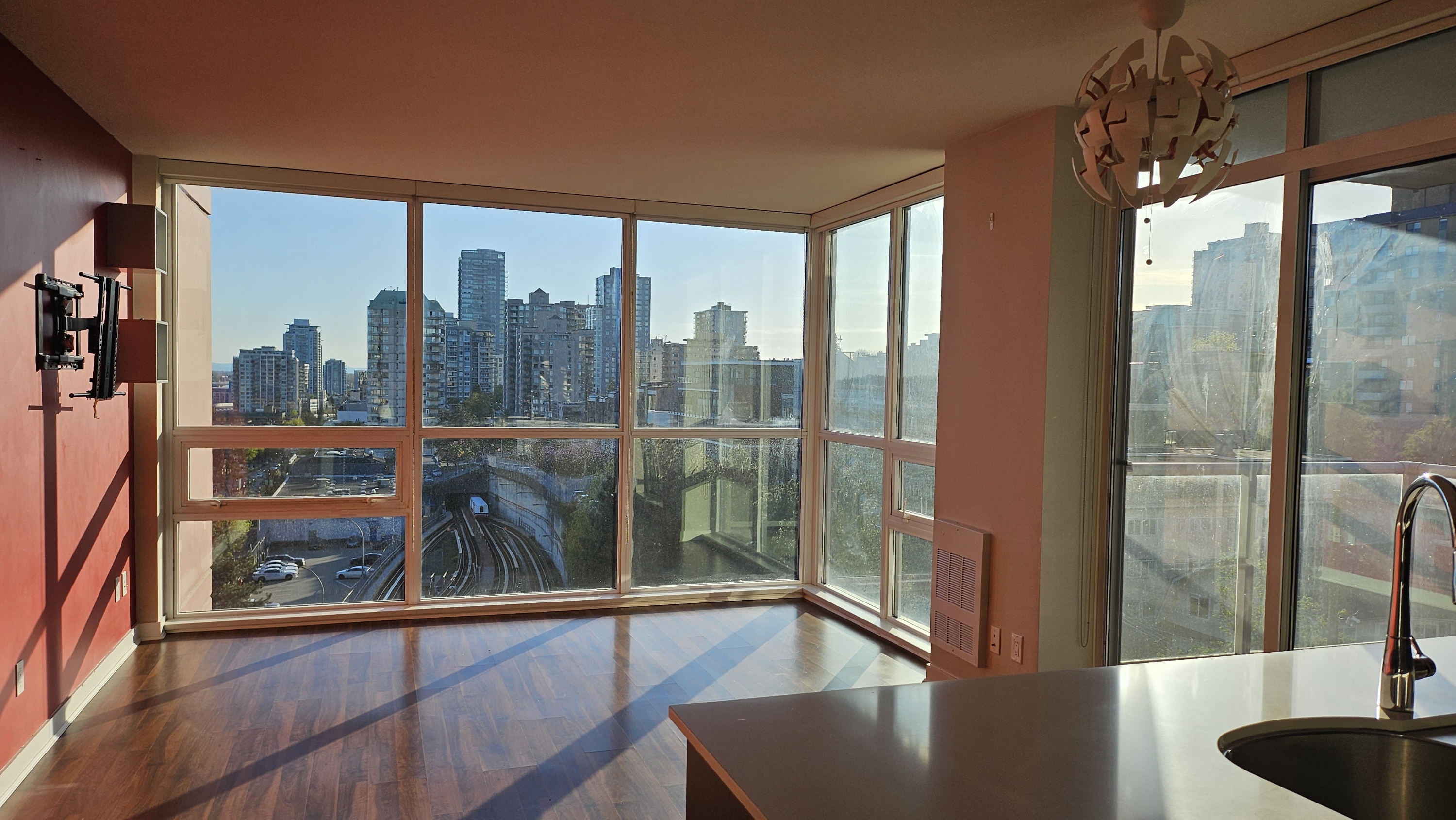 125 Columbia Street - 1